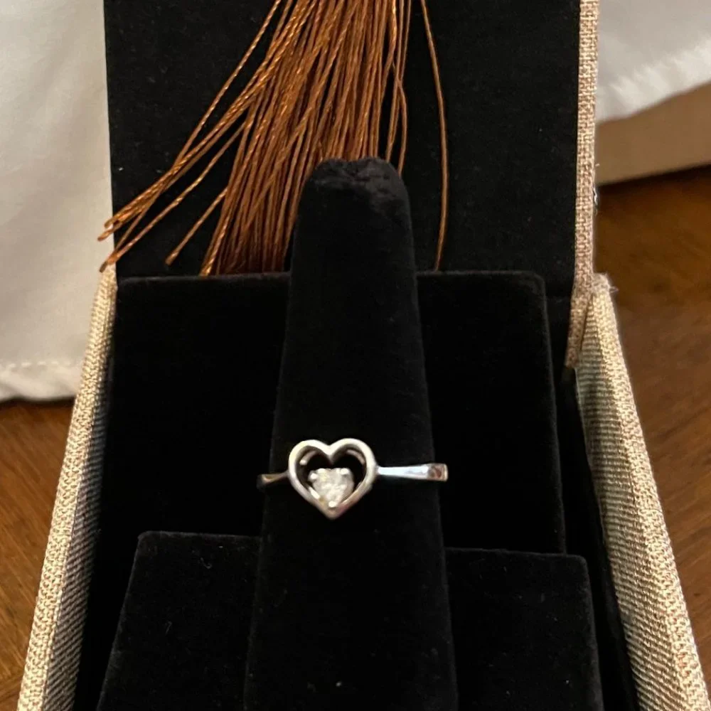 Silver Heart Shaped Ring w/CZ Heart inside, Size 7.5 - Picture 3 of 3